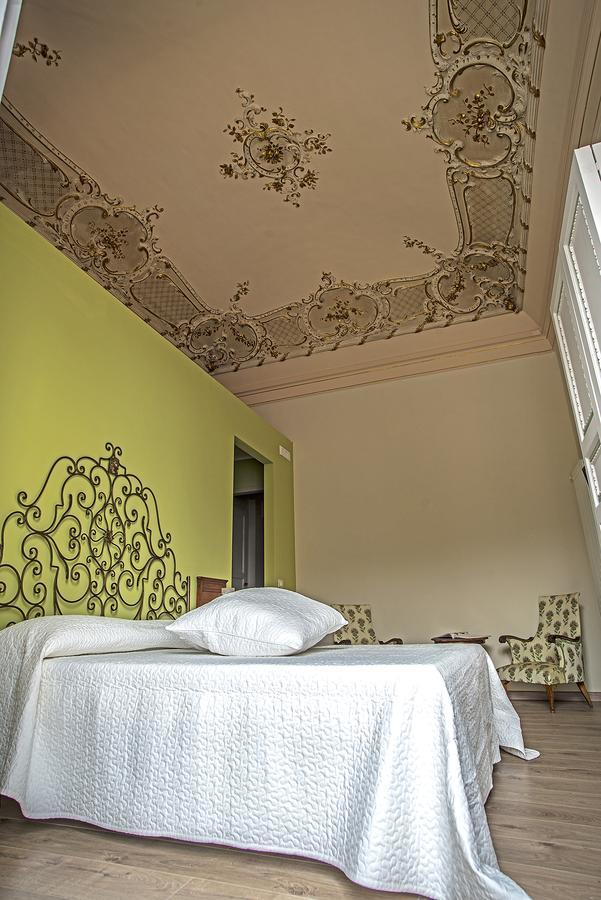 Acanthus B&B Катания Экстерьер фото